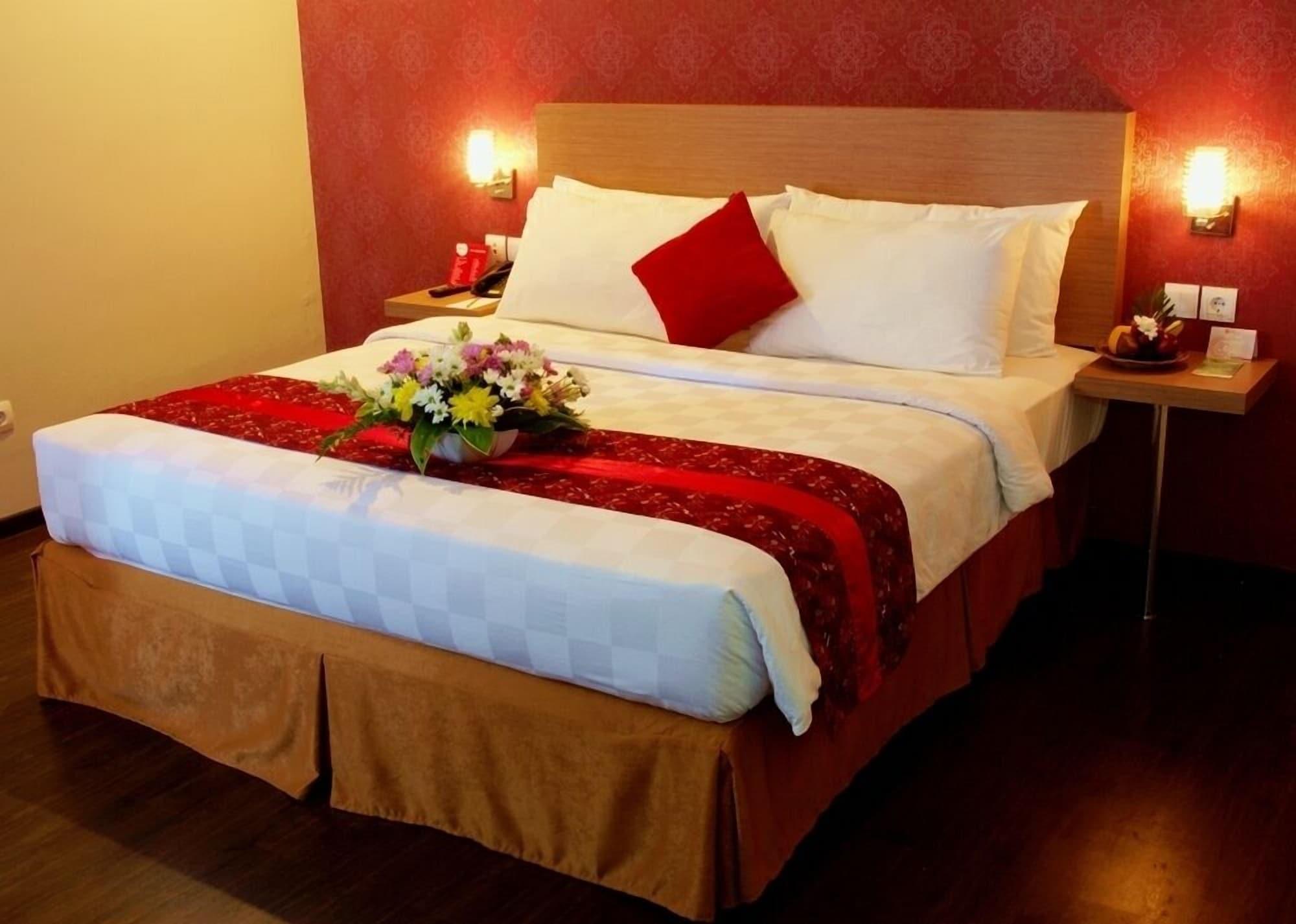@Hom Premiere Cilacap Exterior foto